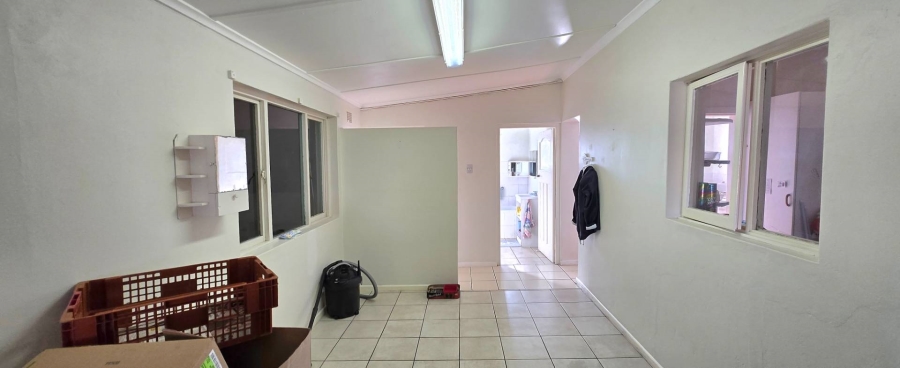 4 Bedroom Property for Sale in Gansbaai Central Western Cape